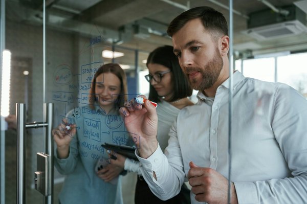 Solutions innovantes en verre et vitrage sur mesure